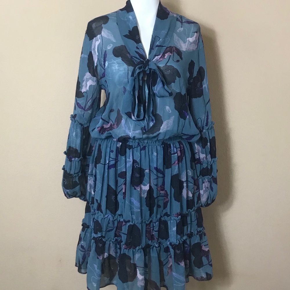 C5 SAM & LAVI Flowing Floral w/ Ruffles S